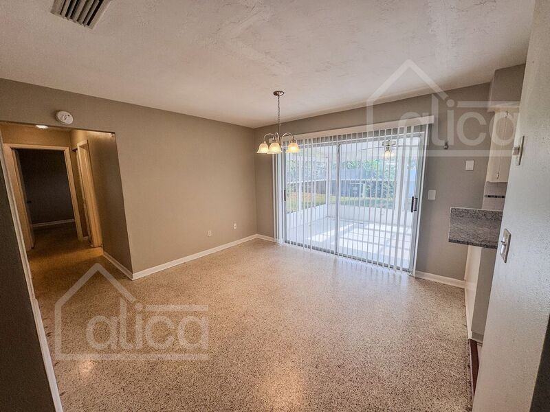 7176 Lockwood St - Photo 6 of 24