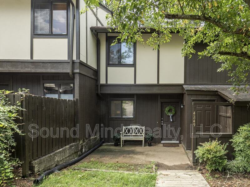 4249 Lake Ridge Dr - Photo 2 of 20