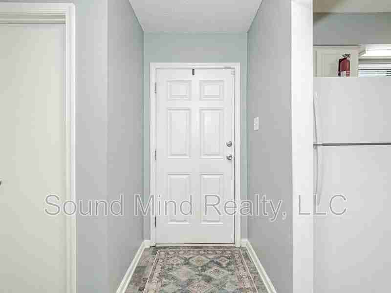 4249 Lake Ridge Dr - Photo 6 of 20