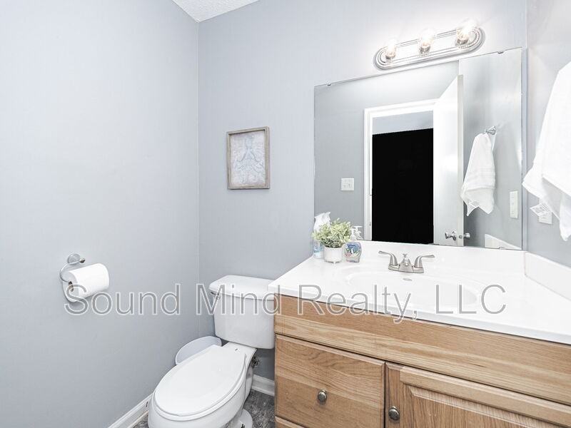 4249 Lake Ridge Dr - Photo 7 of 20