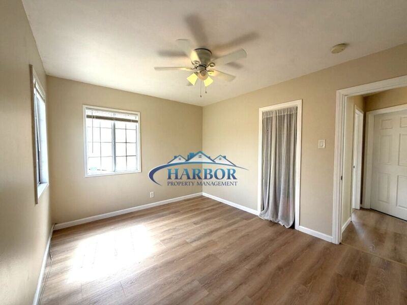 1728 E Rogers St - Photo 7 of 12