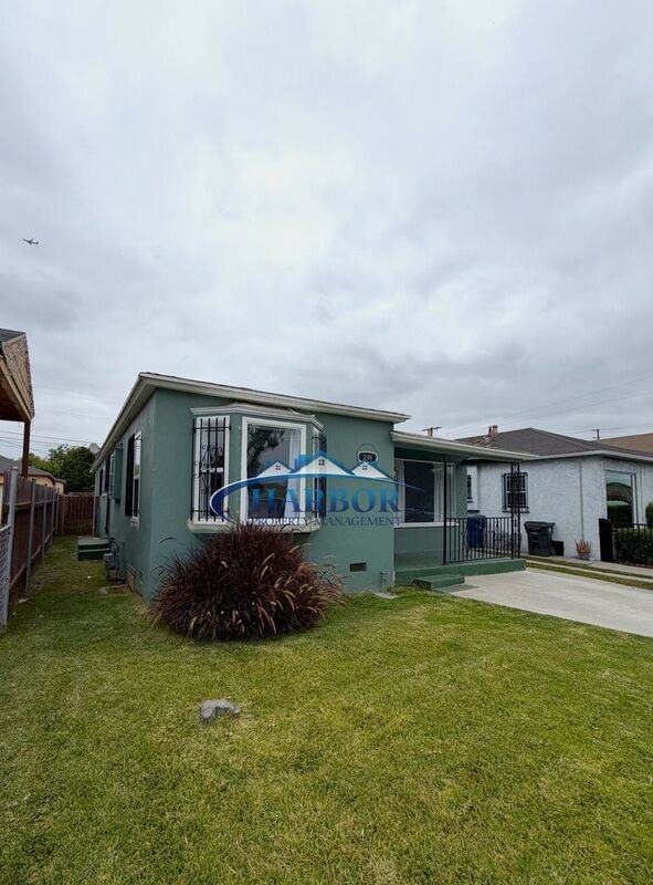 239 E 90th St - Photo 2 of 26