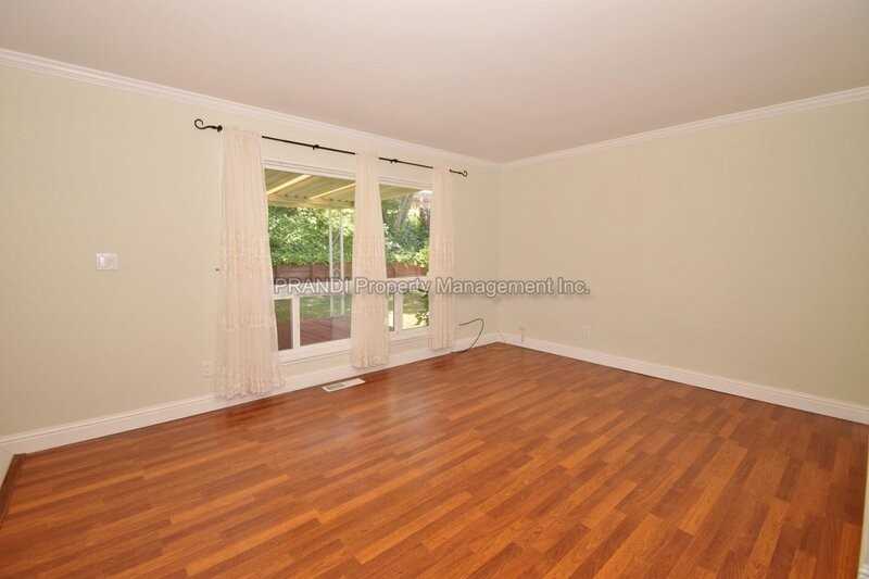 26 Driftwood Ave - Photo 6 of 15