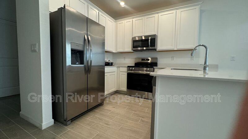 2234 Windward Cay Ln - Photo 7 of 35