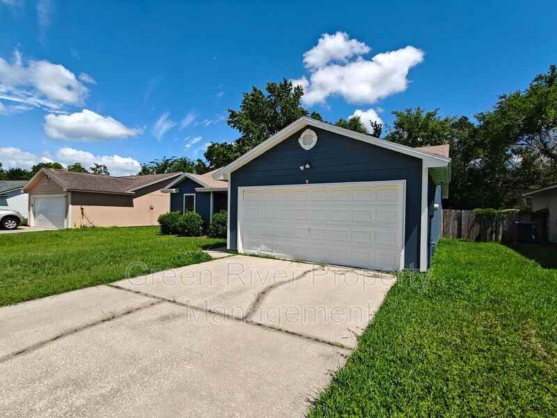 3248 Dowitcher Ln - Photo 3 of 38