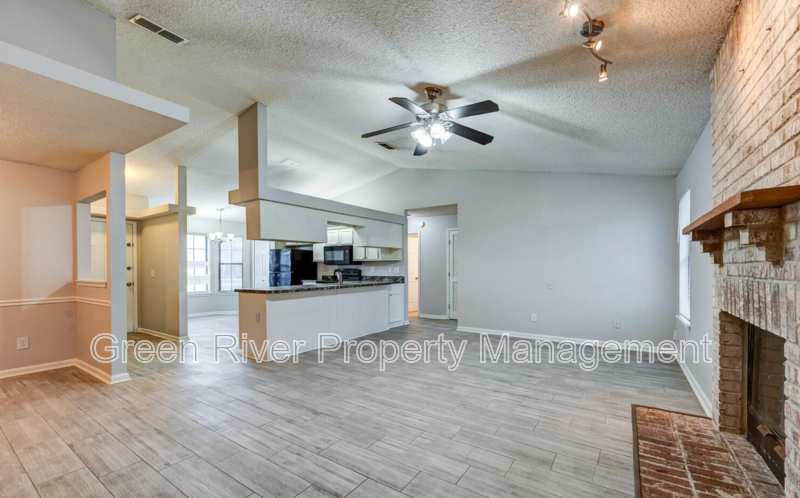 3248 Dowitcher Ln - Photo 4 of 38