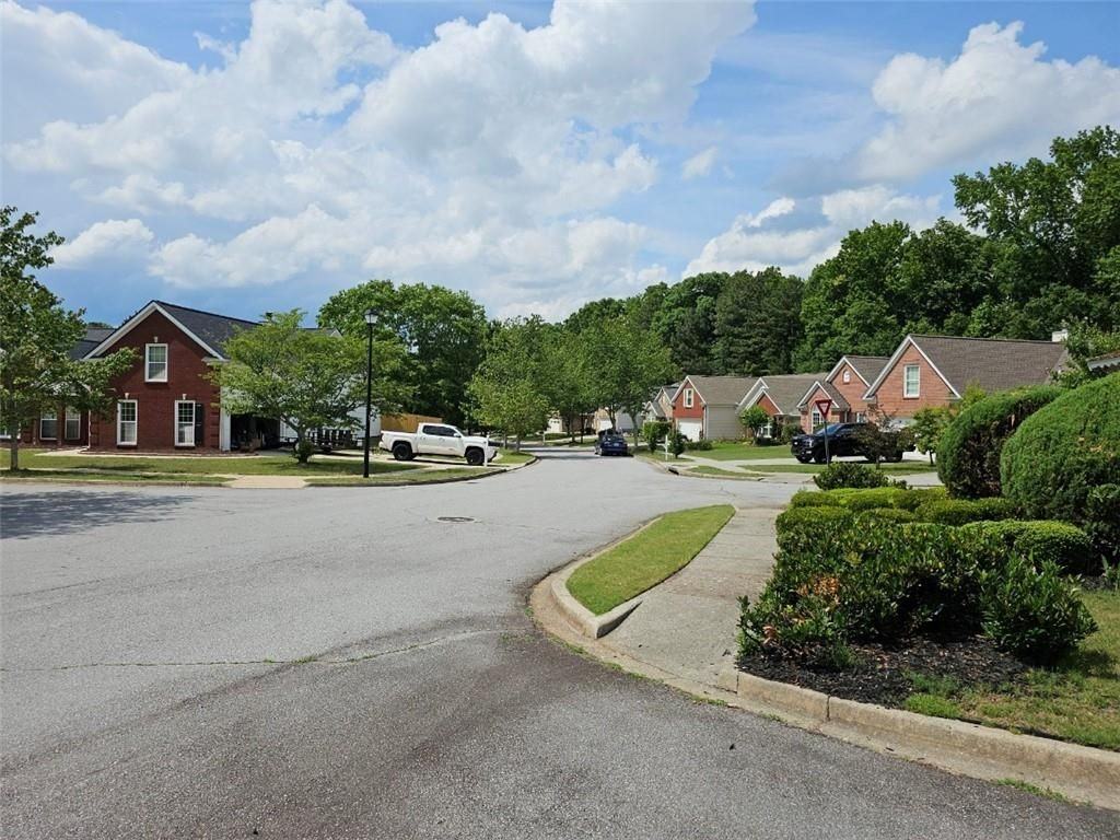 1620 Jami Hollow Way - Photo 4 of 50
