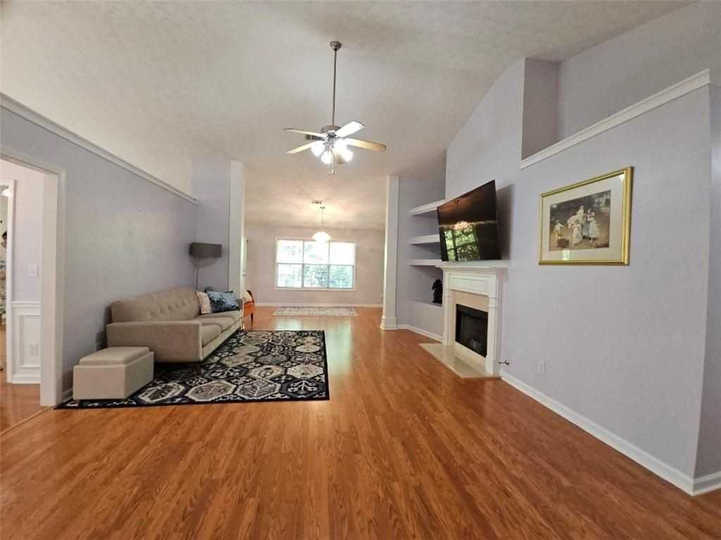 1620 Jami Hollow Way - Photo 5 of 50