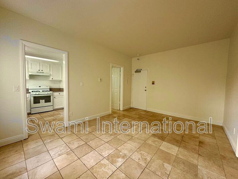 1131 S Beacon St #09 - Photo 4 of 10