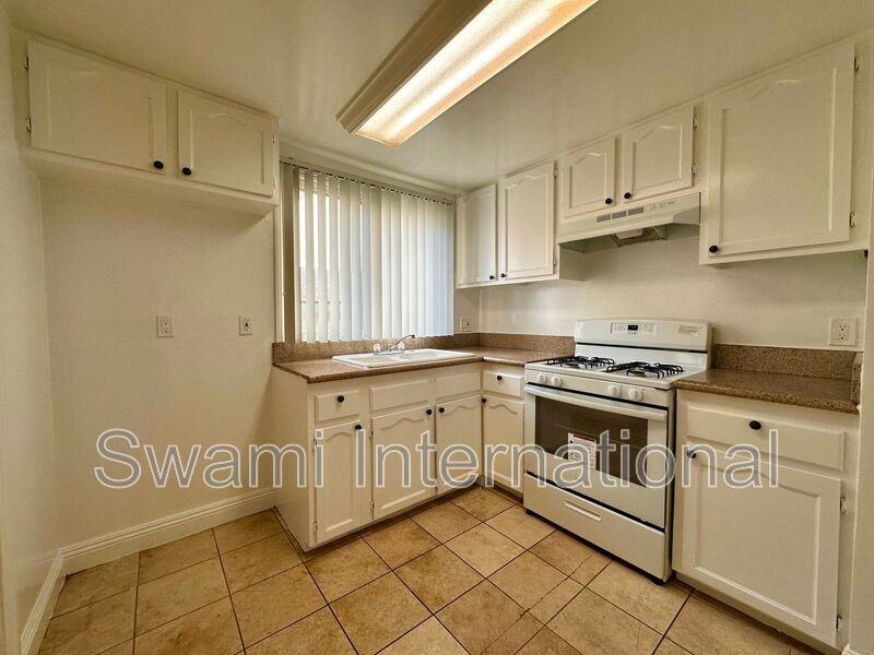 1131 S Beacon St #09 - Photo 7 of 10