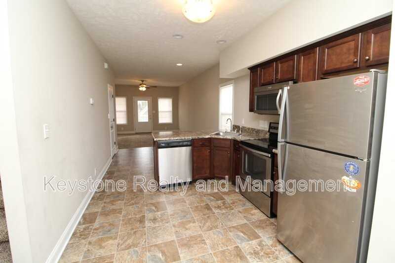 111 Marion St - Photo 3 of 12