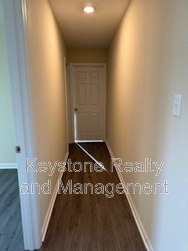 157 Mace Ln - Photo 2 of 9