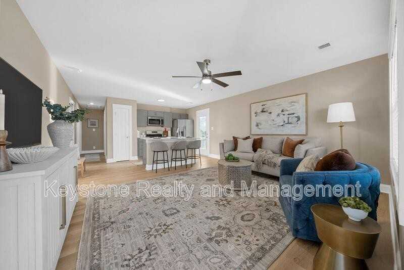 239 Primrose Way - Photo 2 of 17