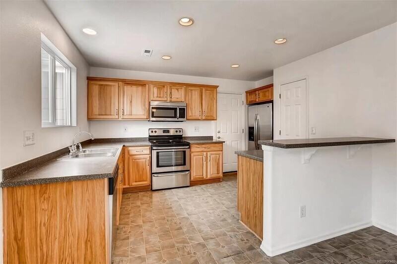 10443 Lower Ridge Rd - Photo 6 of 29