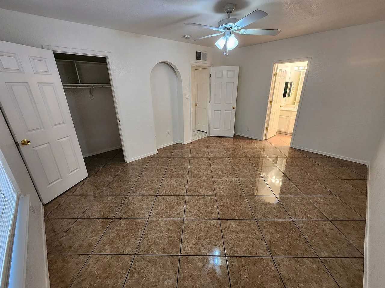 2082 Pinecone Way - Photo 5 of 16