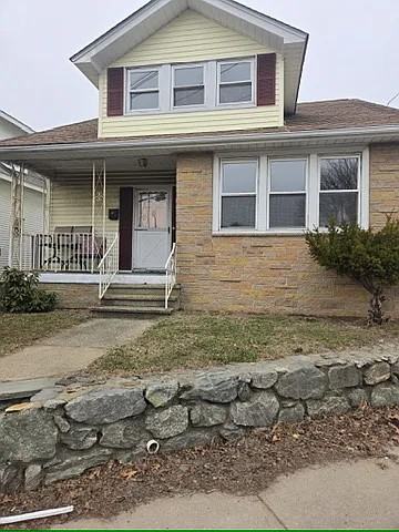 637 Post Rd