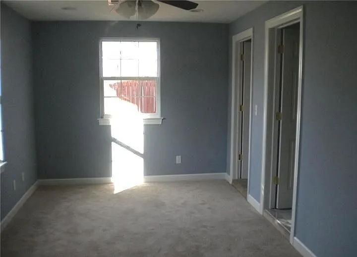 200 Nathaniel Rd - Photo 5 of 11