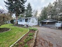 140 Se Fuchsia Ave - Photo 1 of 1