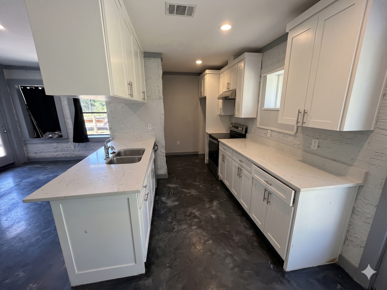 7148 Valleyview Dr - Photo 4 of 11