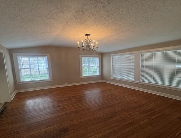 2260 Ashley St - Photo 4 of 16