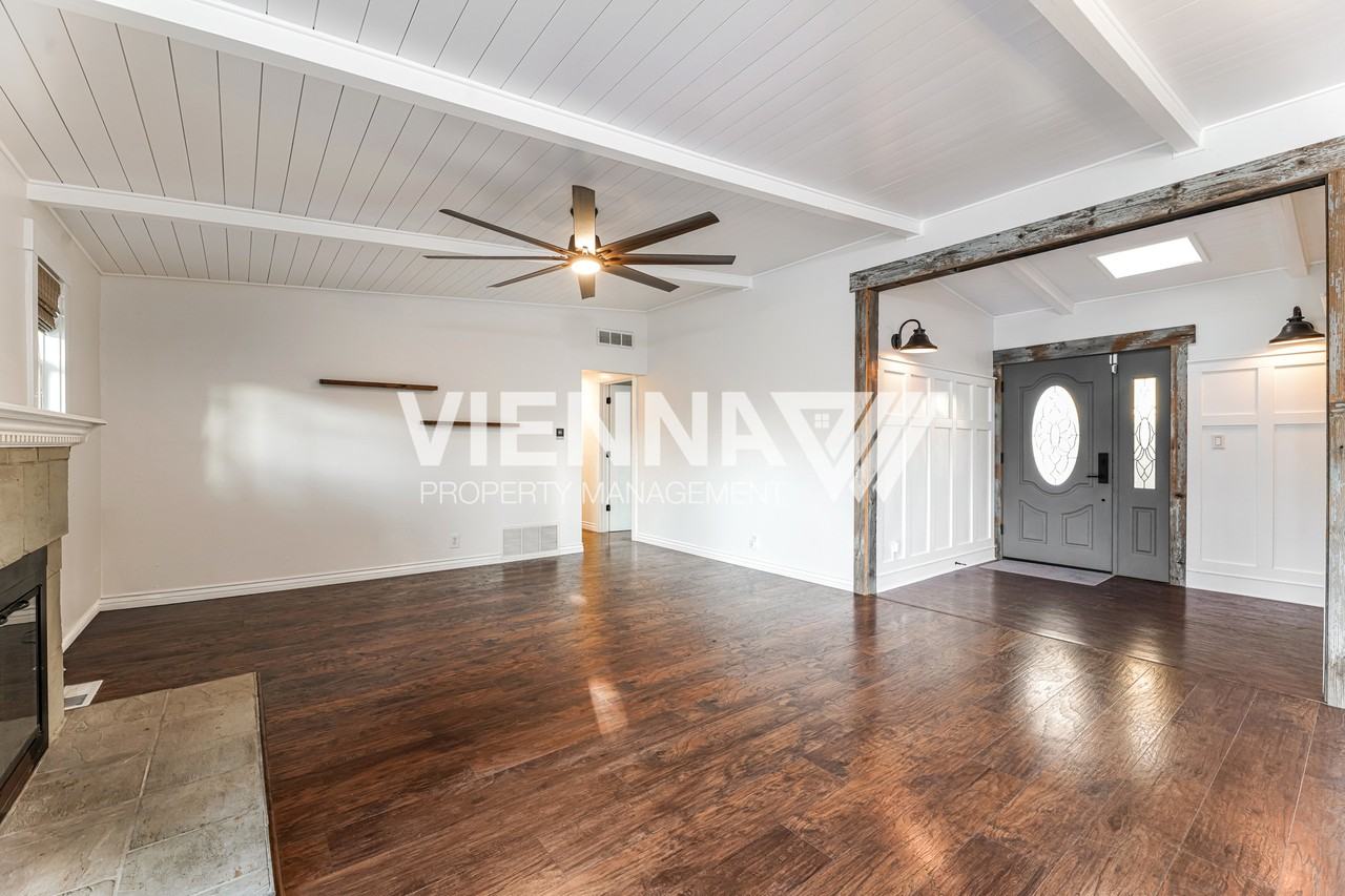 4249 Oterol Ct - Photo 4 of 15