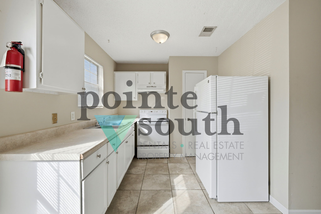 6413 Schoel Ln - Photo 3 of 26