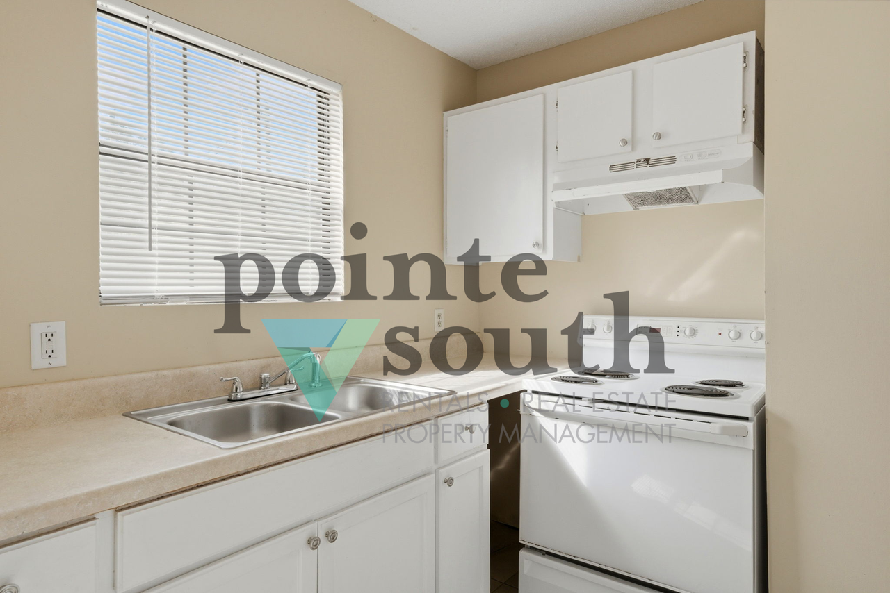 6413 Schoel Ln - Photo 4 of 26
