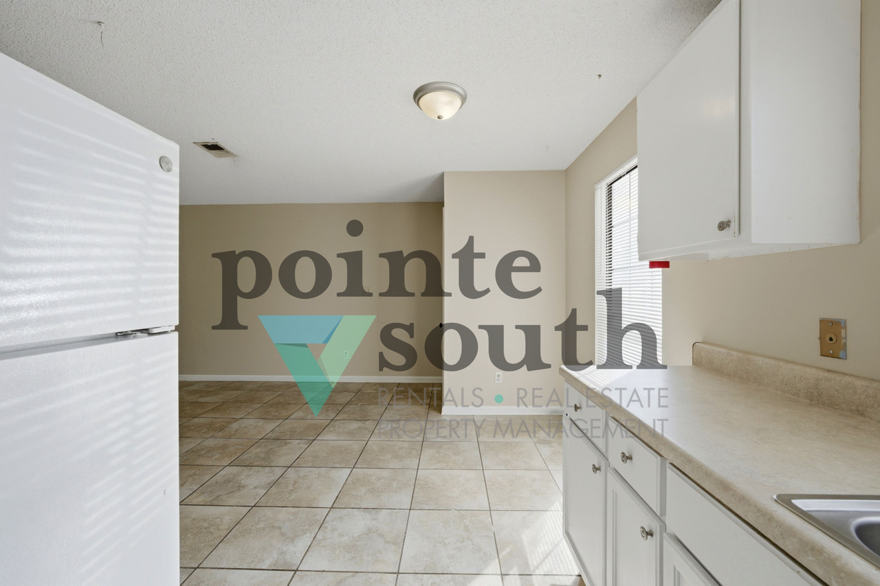 6413 Schoel Ln - Photo 5 of 26