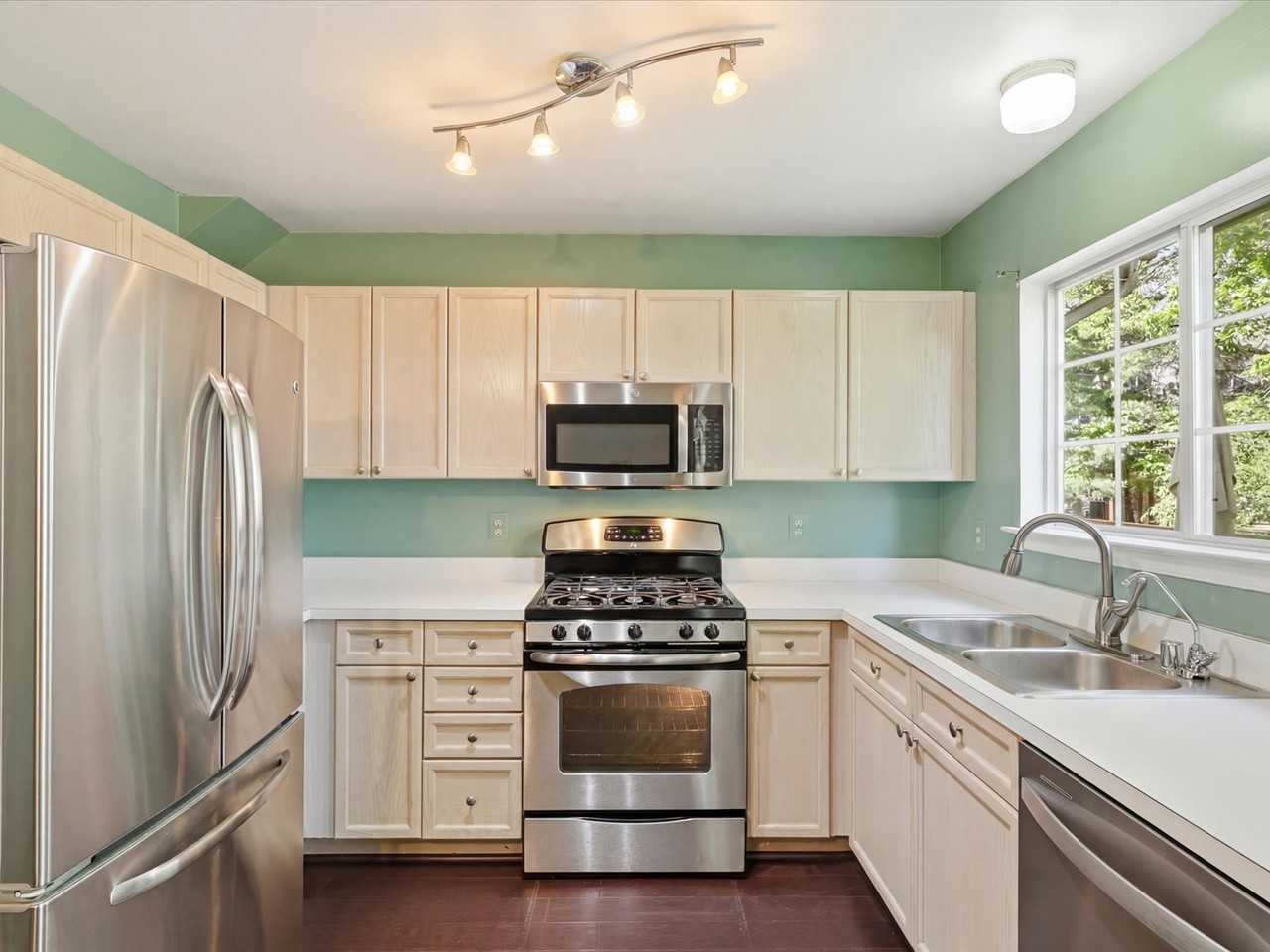 14128 Autumn Cir - Photo 7 of 30