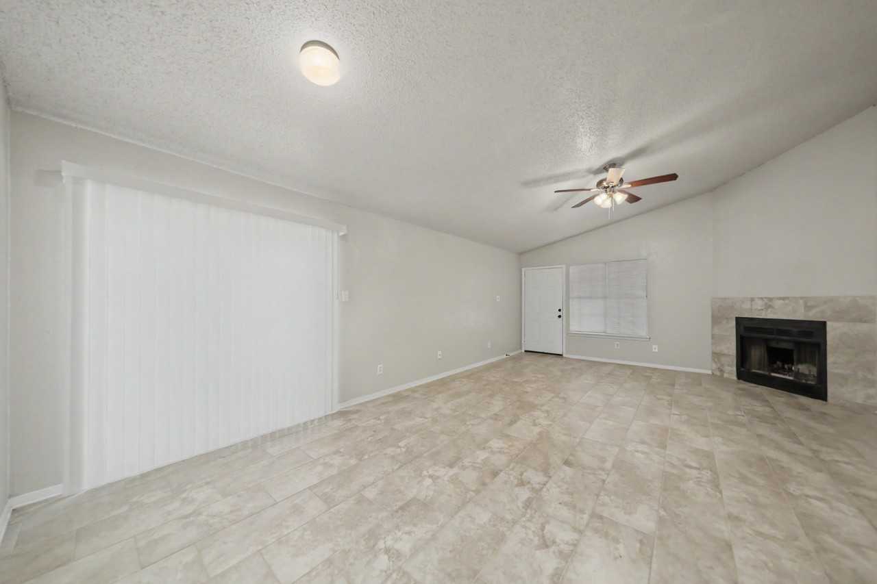 2306 Remington Dr - Photo 7 of 18