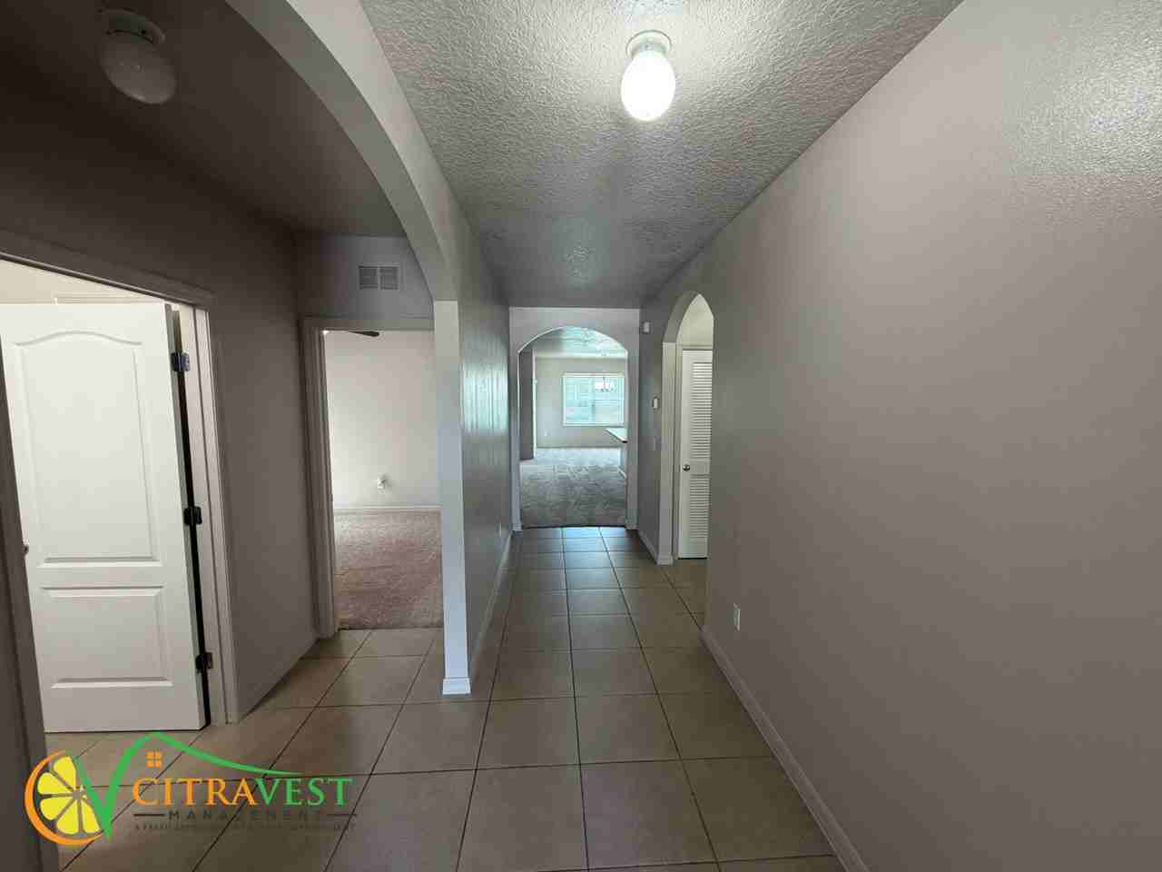 4137 Roberta Dr - Photo 2 of 12