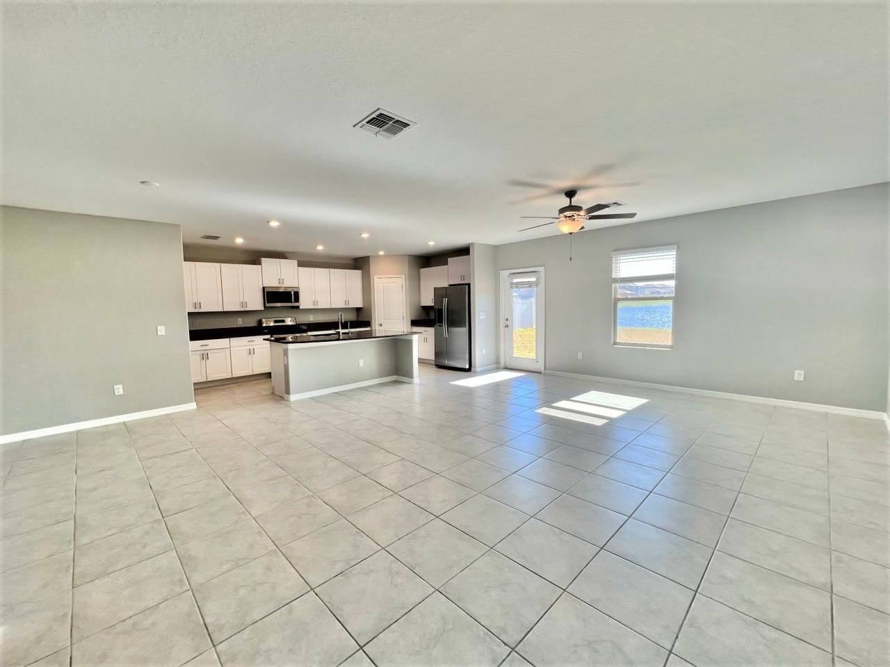 16717 Delia St - Photo 6 of 26