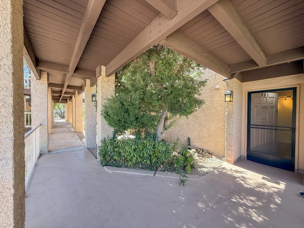 7402 E Carefree Dr #201 - Photo 5 of 25