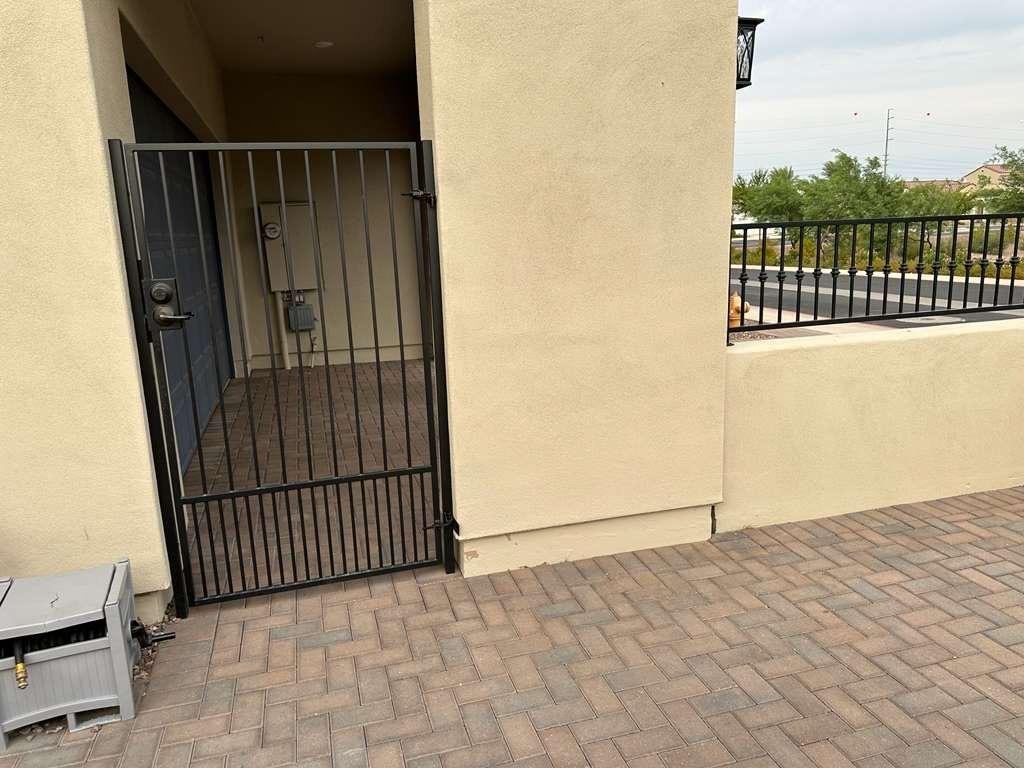 202 E Markwood Dr - Photo 3 of 11