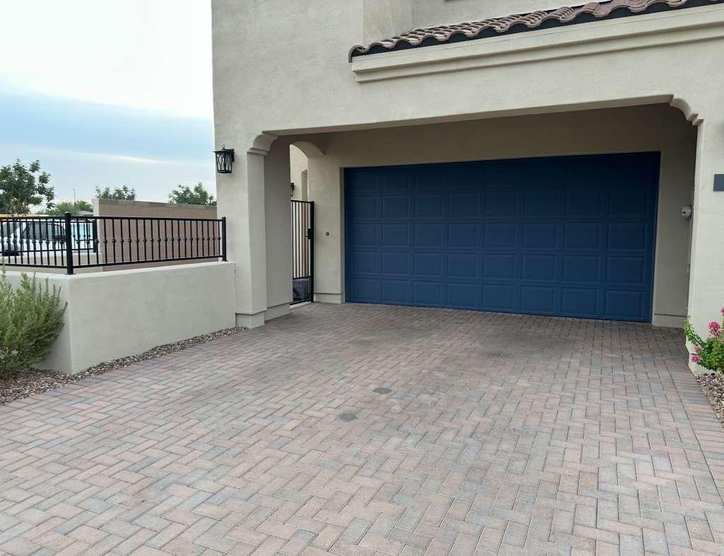 202 E Markwood Dr - Photo 4 of 11