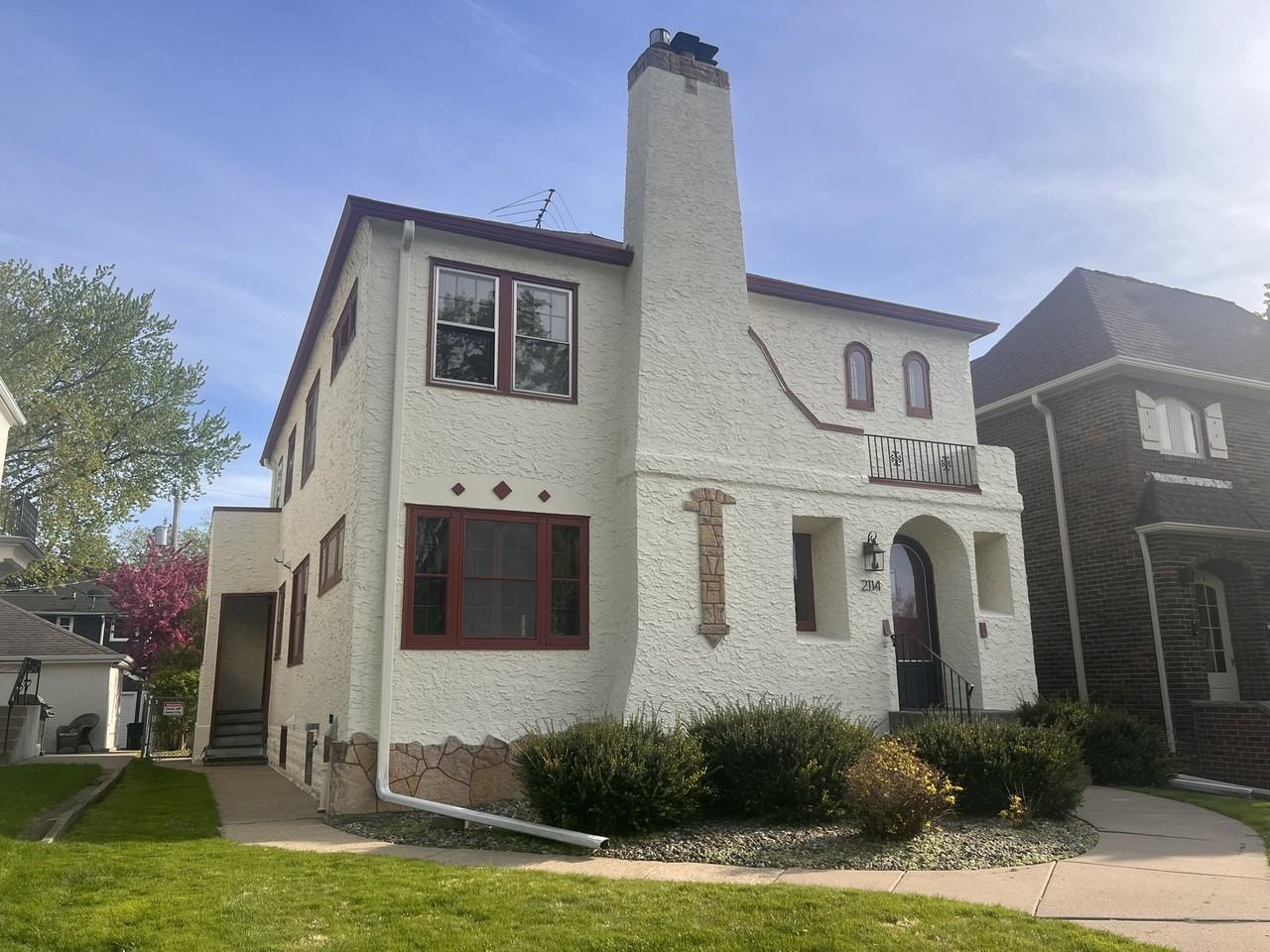 2114 Randolph Ave