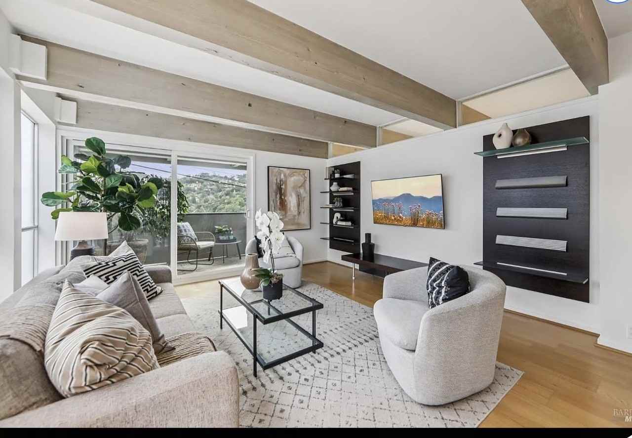 290 Via Casitas #206 - Photo 3 of 14