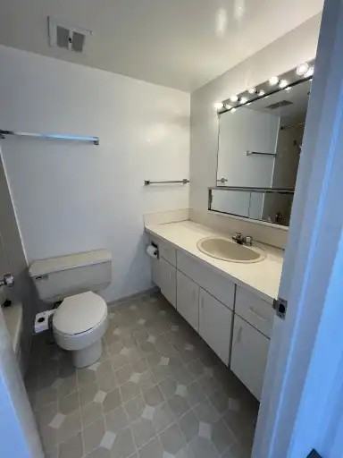 1260 Nelson St #1306 - Photo 7 of 13