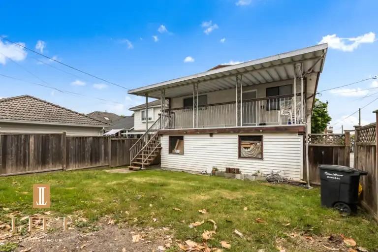1249 Lillooet St - Photo 2 of 26