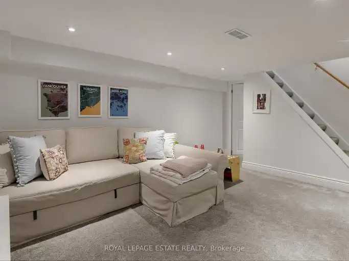 280 Silver Birch Ave - Photo 3 of 26