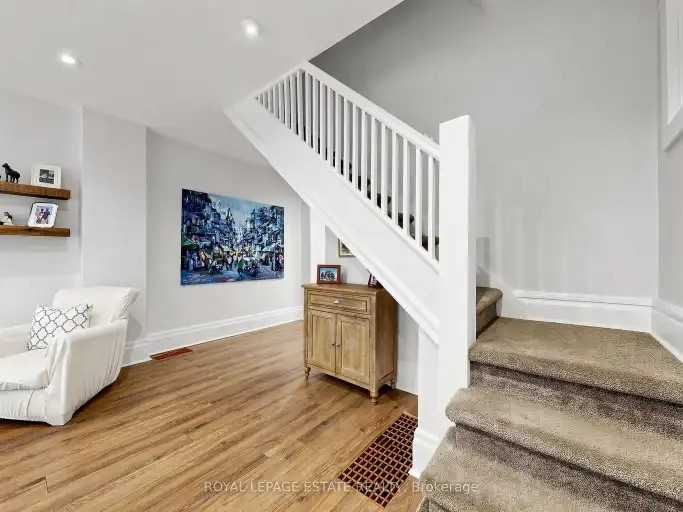 280 Silver Birch Ave - Photo 5 of 26