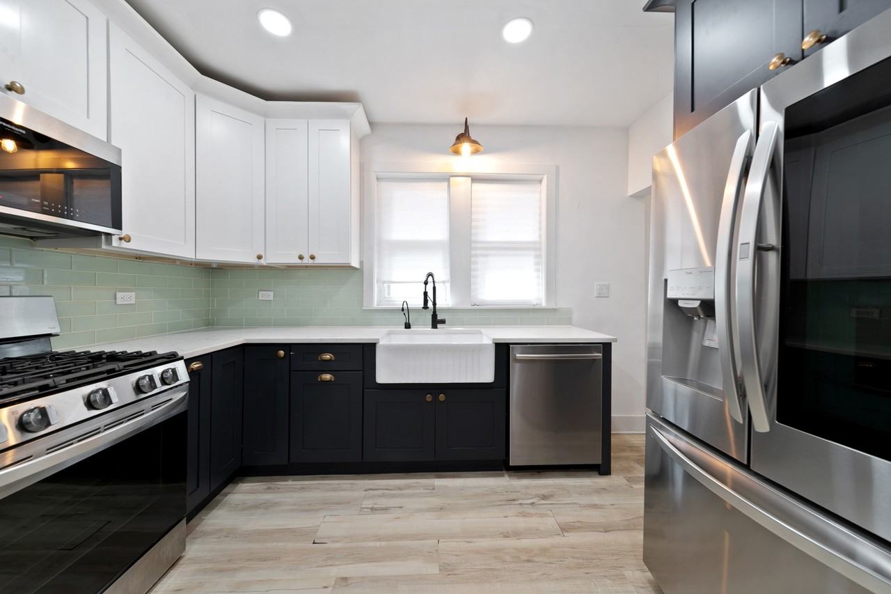 616 Circle Ave #1 - Photo 7 of 23