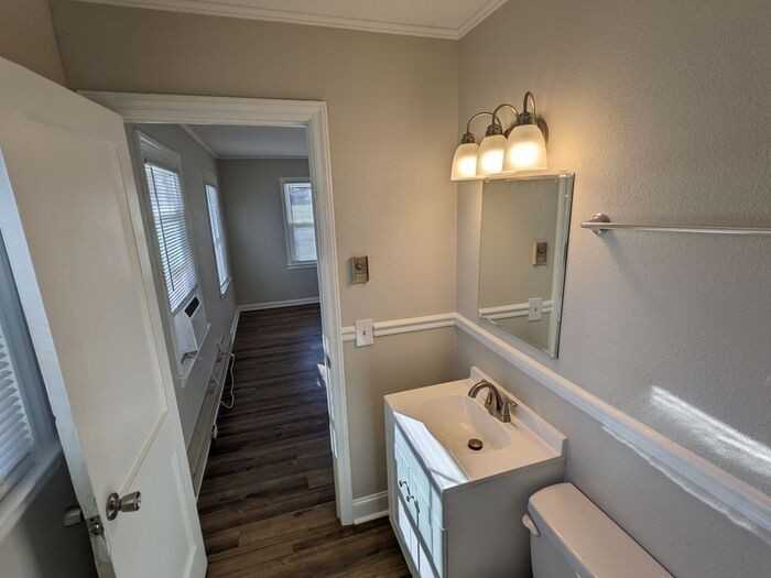 2249 Story St - Photo 7 of 9