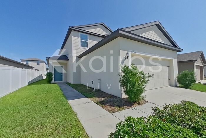 30059 Fedora Cir - Photo 2 of 32