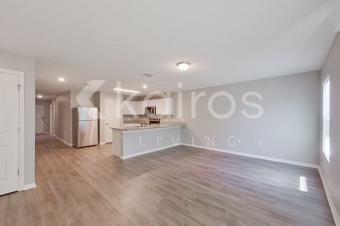 8185 99th Ct - Photo 4 of 23