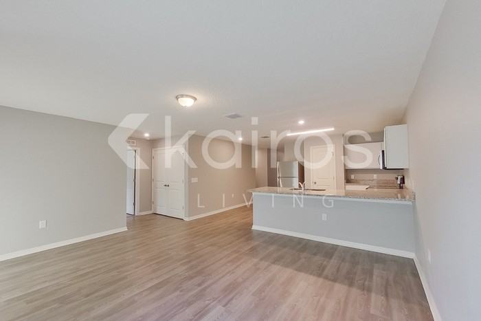 8185 99th Ct - Photo 5 of 23