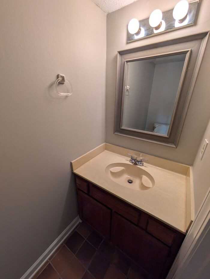 3900 N Center St #29 - Photo 4 of 16