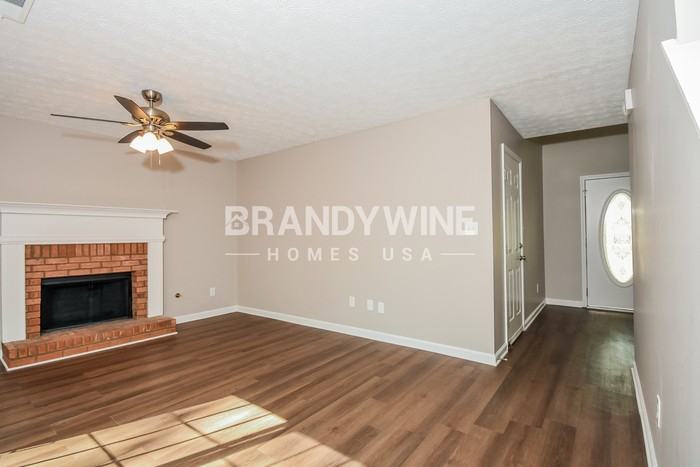 215 Toulouse St - Photo 6 of 25