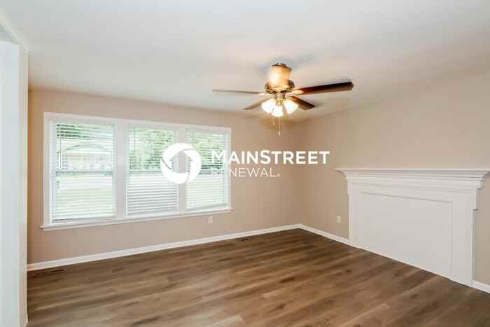 812 S Johnson St - Photo 4 of 16