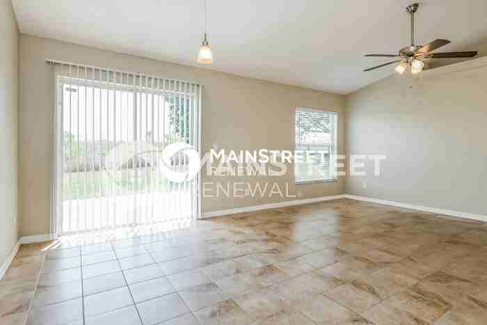 12017 Woodglen Cir - Photo 6 of 16
